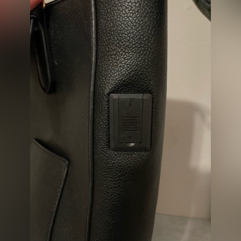 Large Computer Backpack That Converts Into Purse - image 3